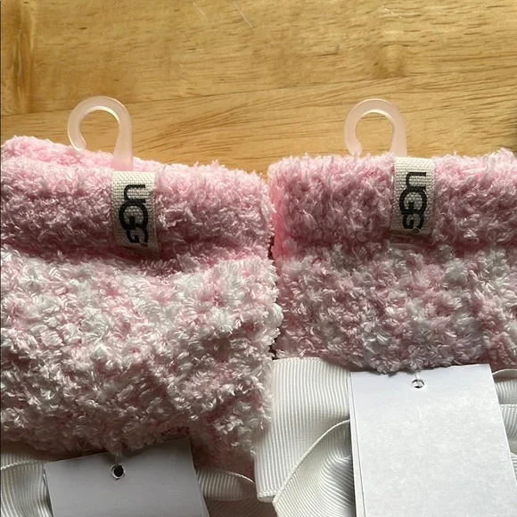UGG Pink Fuzzy Socks Bundle with White Bow *NWT* - Picture 4 of 4